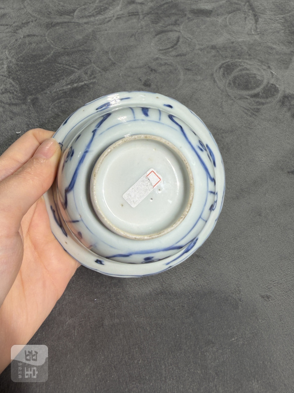 明万历青花开光蕉叶纹折沿花口杯 - 图7
